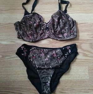 Felina beautiful bra and panty set 38F